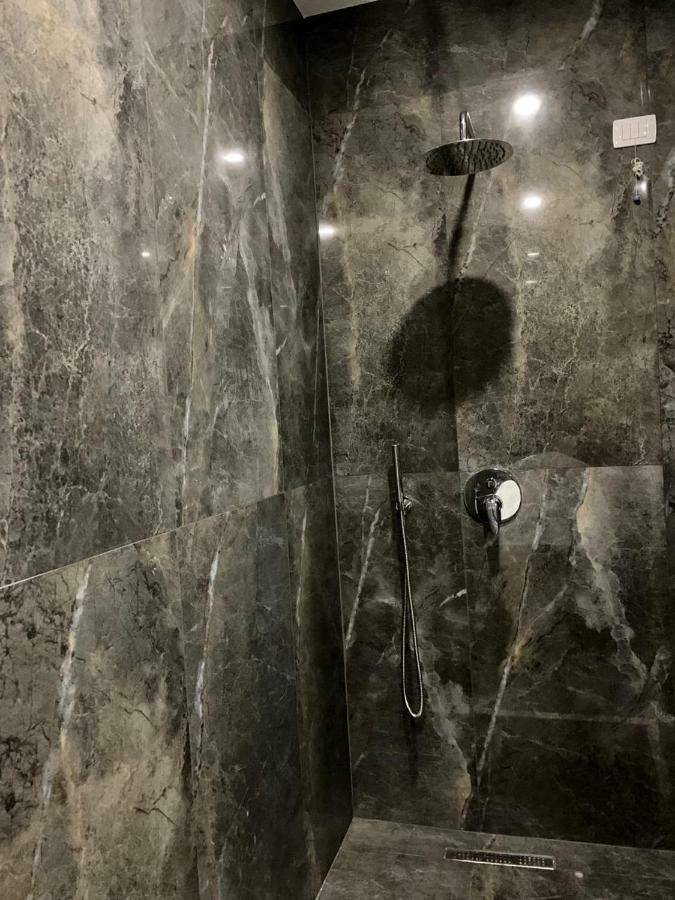 Julius Hotel Golem  Bagian luar foto