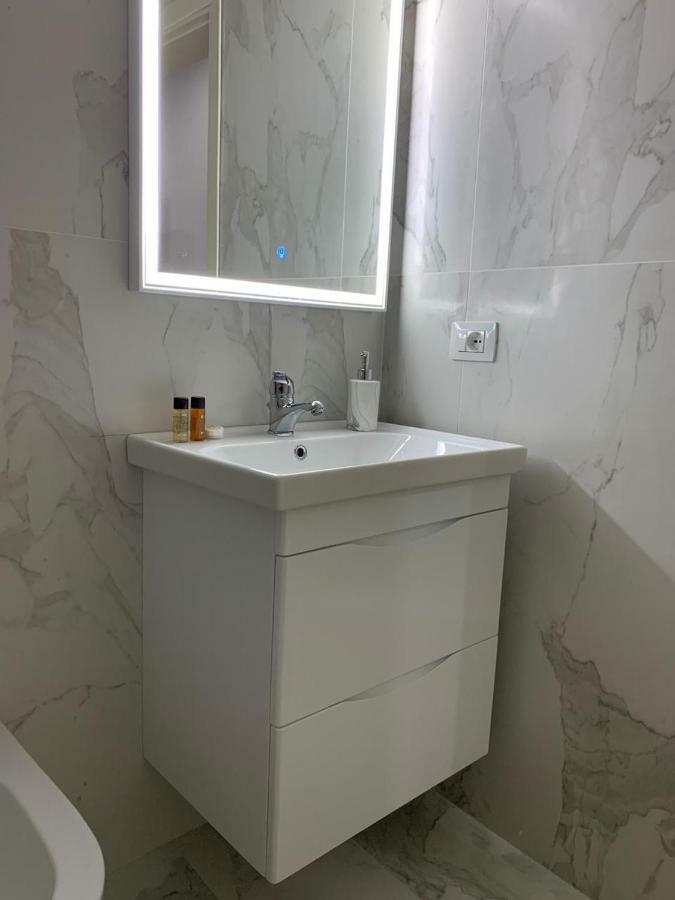Julius Hotel Golem  Bagian luar foto